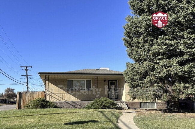 Primary Photo - 501 Yates St