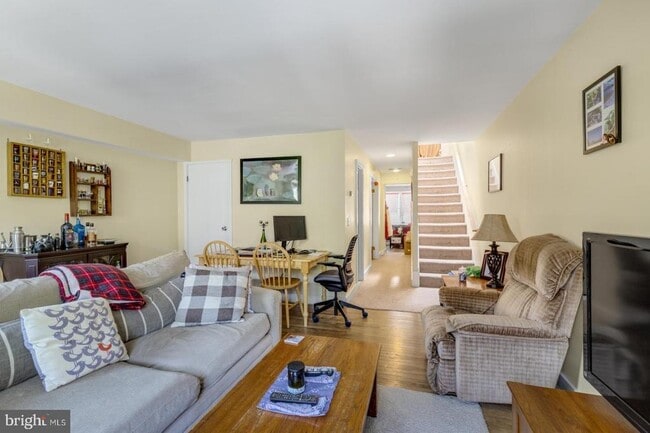 Building Photo - 620 S 18th St