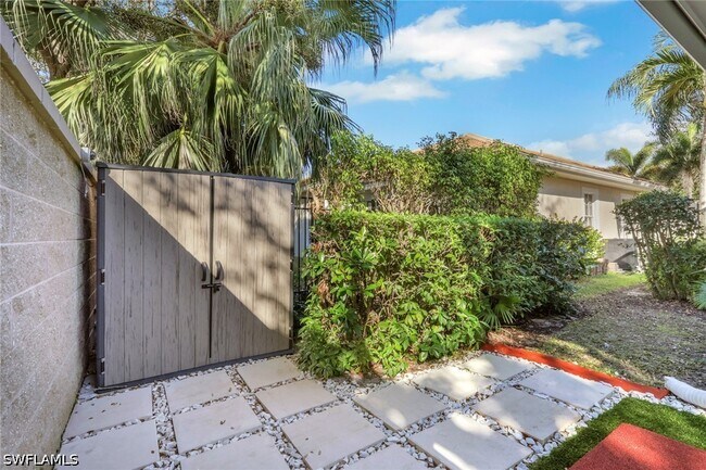 Building Photo - 5074 Rustic Oaks Cir