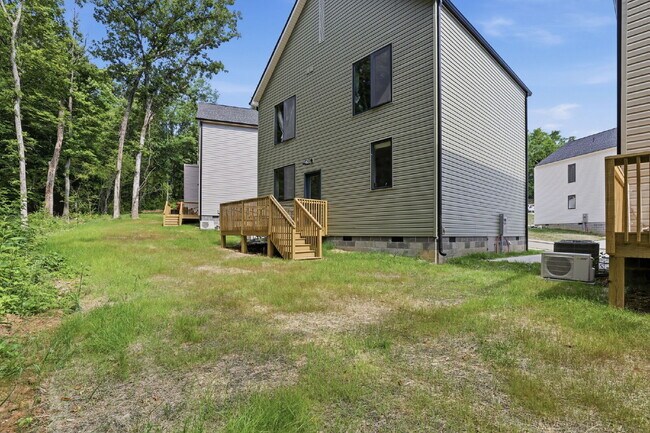 Building Photo - Brand new construction!