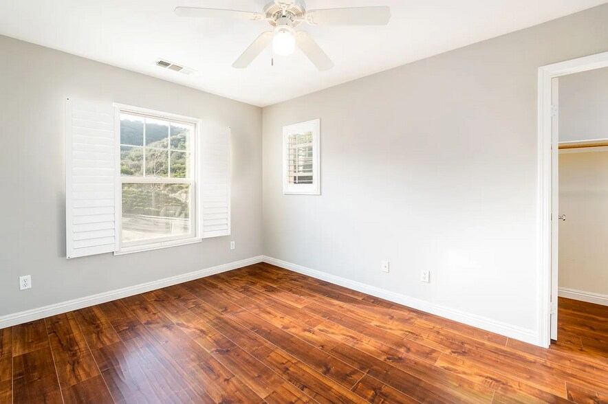 Building Photo - 25357 Avanti Ct