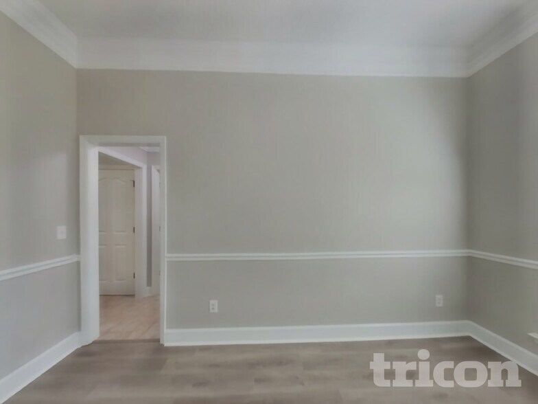 Building Photo - 1137 Hideaway Dr N