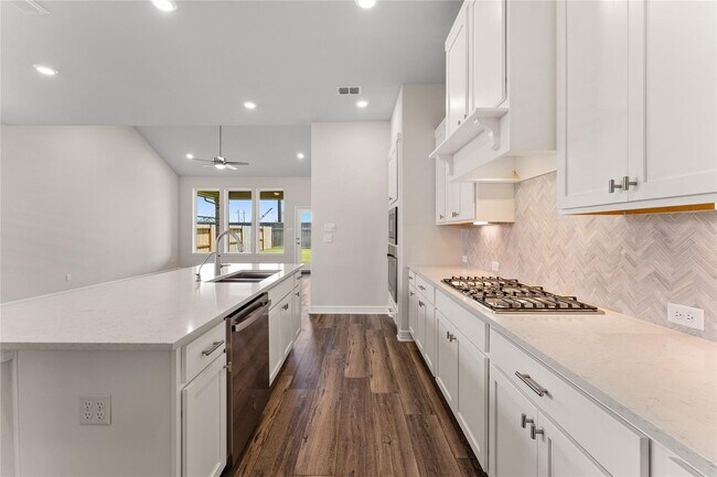 Building Photo - 28938 Hauter Wy