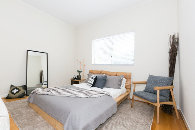 Interior Photo - 3605 20th Street