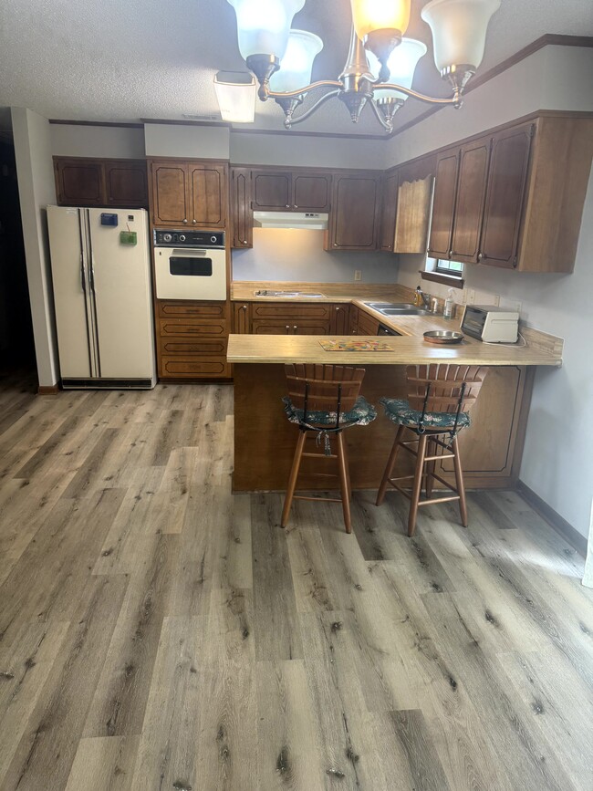 Building Photo - 105 Rabun Ave