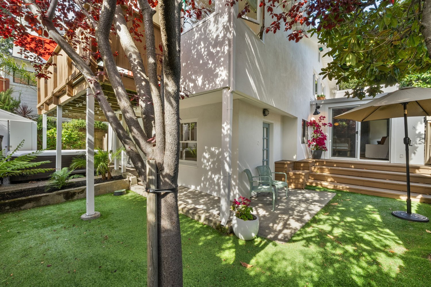 Building Photo - 31 Carmelita Ave