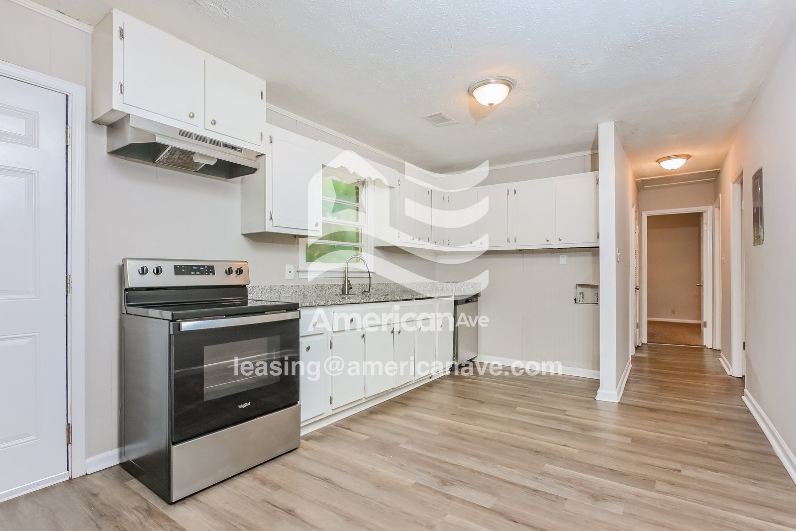 Building Photo - 928 Perry Dr