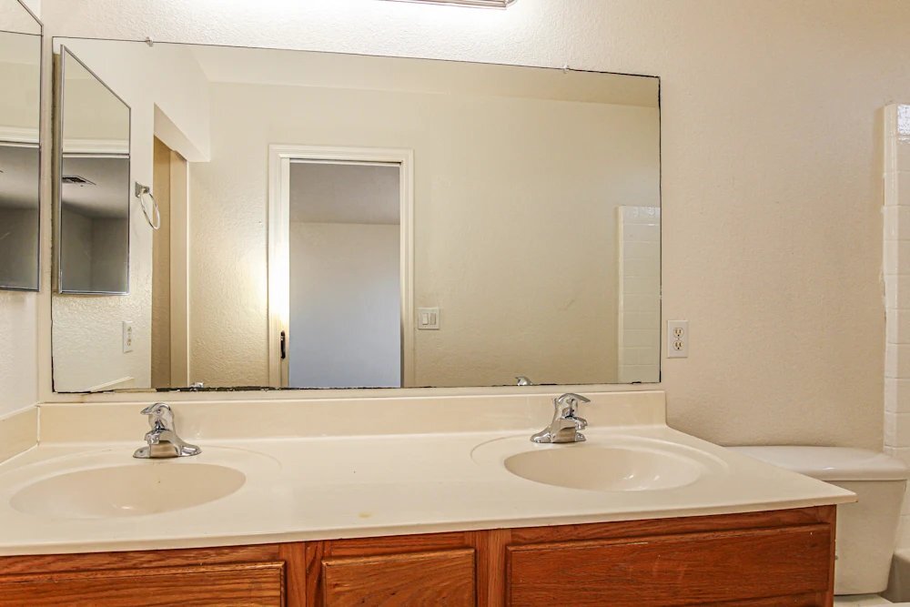 Building Photo - 8415 W Monterey Way