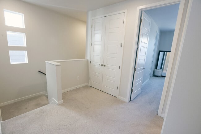 Linen closet/storage. - 15637 E Broncos Pl