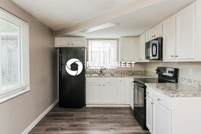 Building Photo - 3 Bedroom Pet-Friendly Home in Port Richey, FL with Main Street Renewal