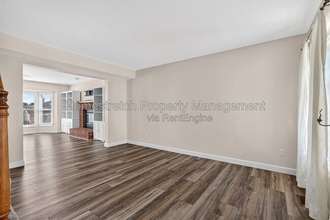 Building Photo - 6910 Emmons Dr