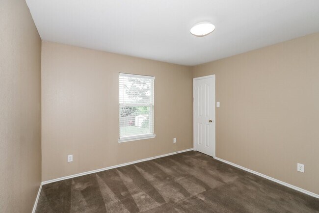 Building Photo - 3606 Waterport Ln