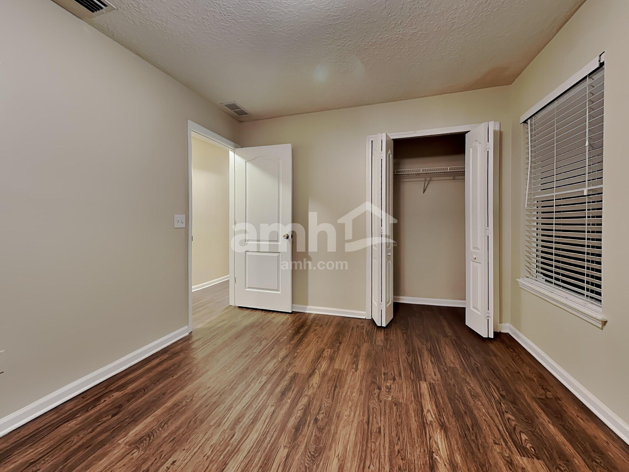 Building Photo - 12275 Captiva Bluff Rd