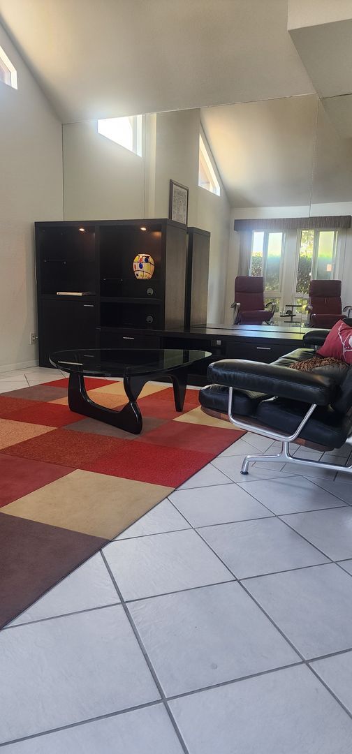 Building Photo - Fully furnished 2-bedroom, 2-bathroom town...