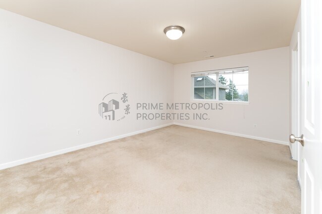 Building Photo - 8322 137th Ct NE