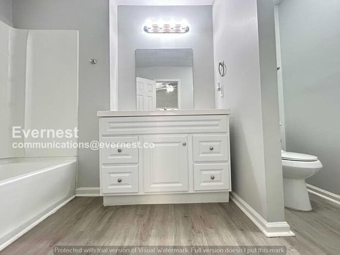 Building Photo - 5223 Alexander St