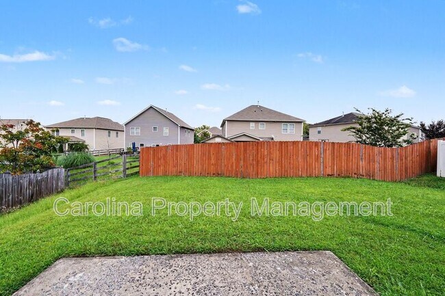 Building Photo - 10521 Barvas St