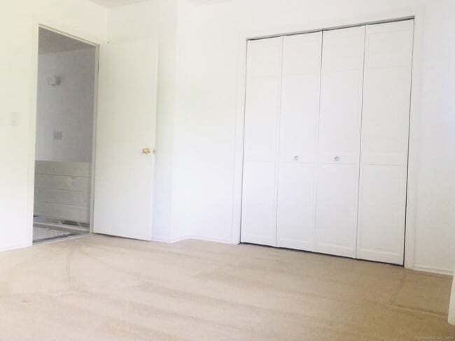 Building Photo - 213 Regan Rd