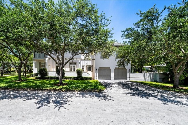 Building Photo - 7745 SW 54th Ave