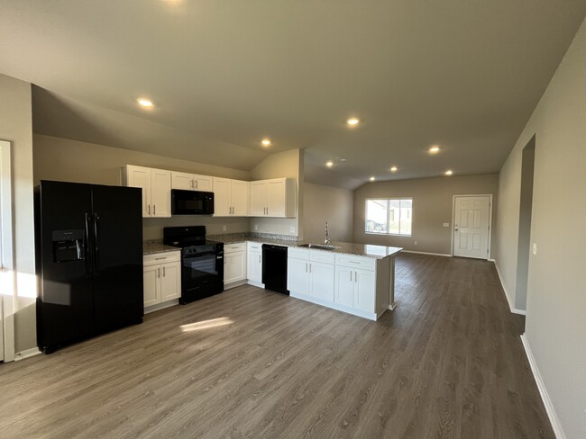 Building Photo - 2611 E Meramec St