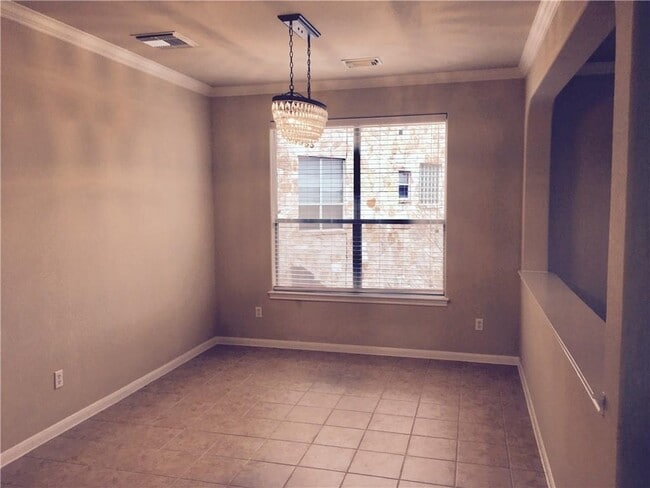 Building Photo - 7808 Meloncon Cove