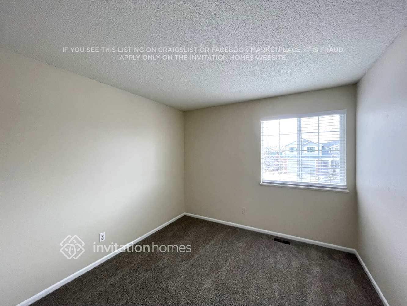 Building Photo - 3365 Bareback Dr