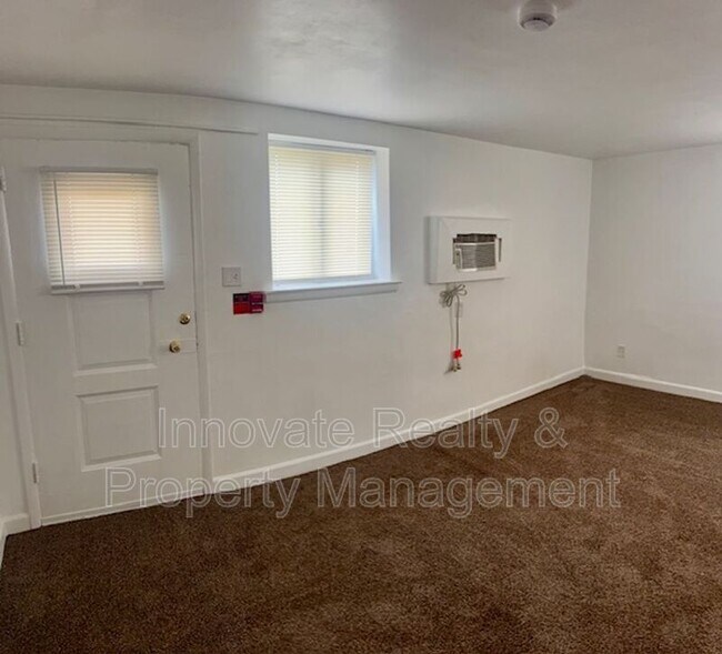 Building Photo - 7613 Whitaker Ave