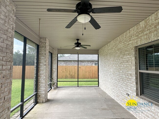 Building Photo - 2542 Lovewood Dr