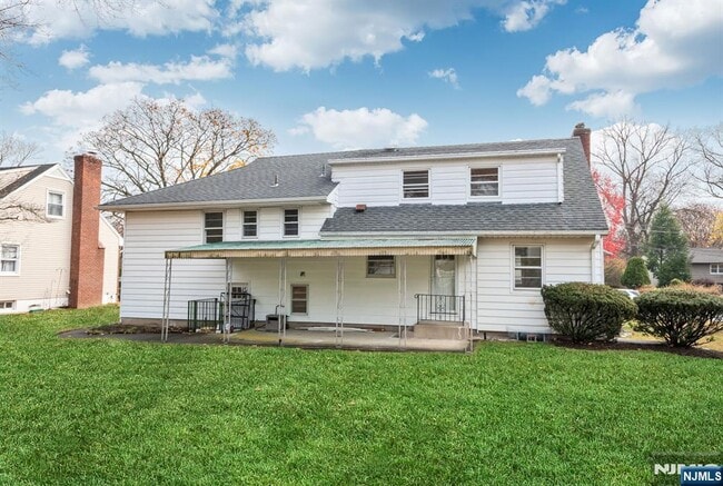 Building Photo - 164 Jeffer Ct