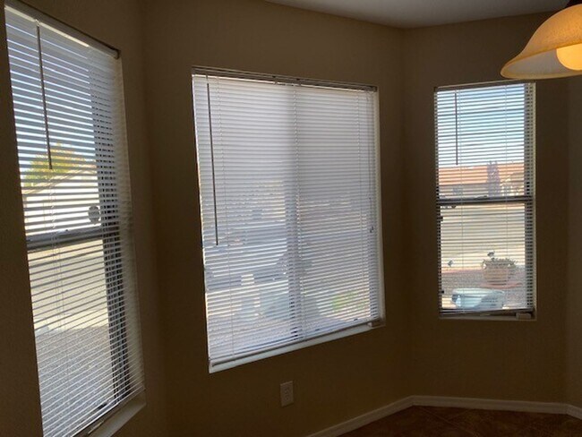 Building Photo - 1786 Silverado Dr