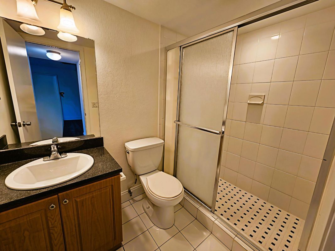 Building Photo - 120 Sparrow Dr