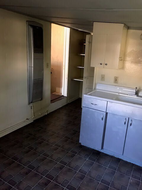 Building Photo - 74 W Stevens St