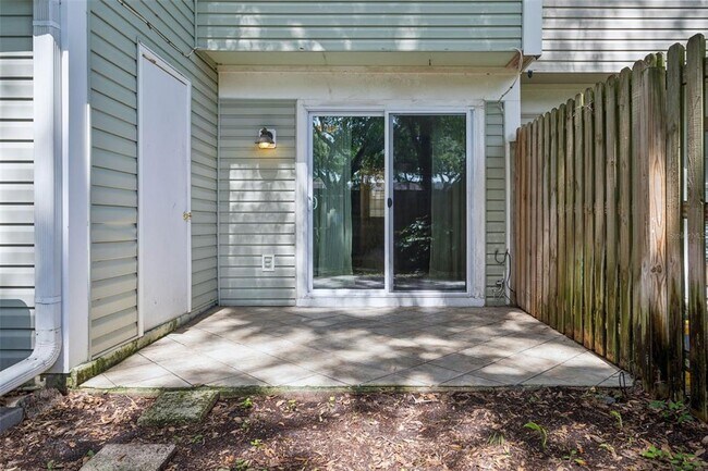 Building Photo - 11325 Stratton Park Dr