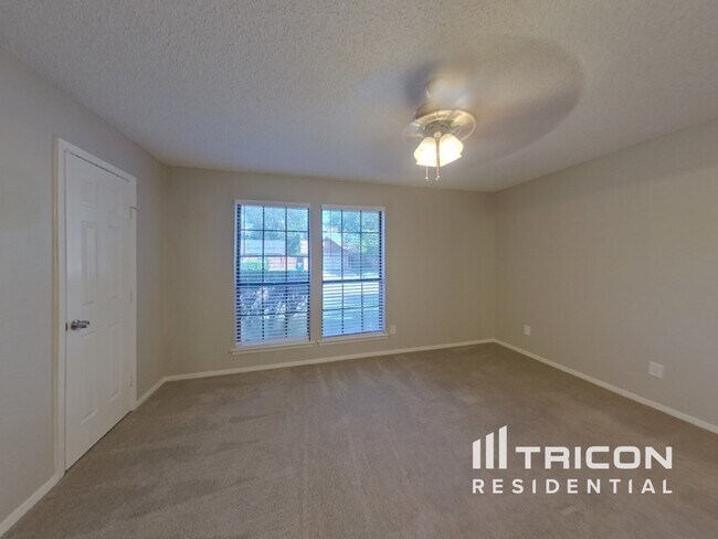 Building Photo - 8033 Berrybrook Dr