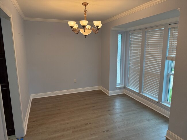 Building Photo - 11813 Wild Rose Dr
