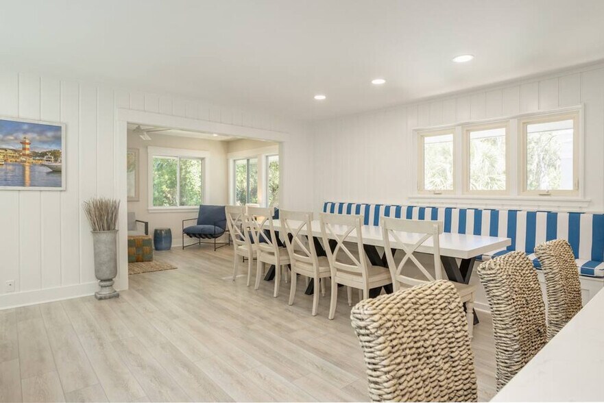 Building Photo - 1 Laurel Ln