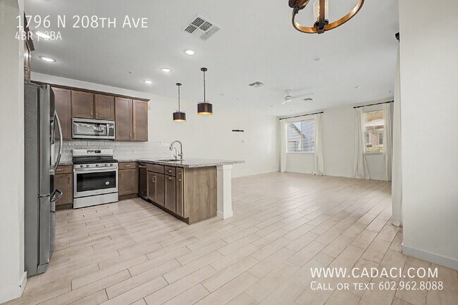 Building Photo - 1796 N 208th Ave