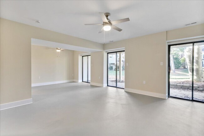 Building Photo - 15 Winster Fax Rd