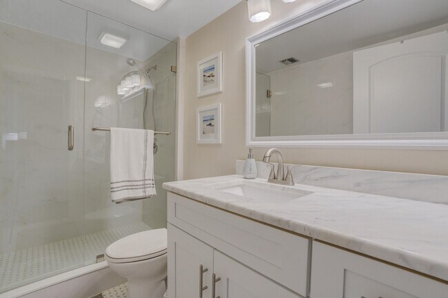 Building Photo - 801 Seafarer Cir