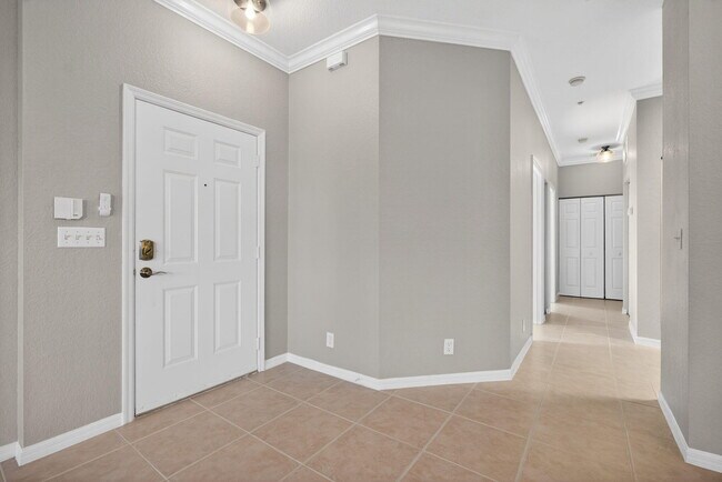 Building Photo - 160 Village Blvd