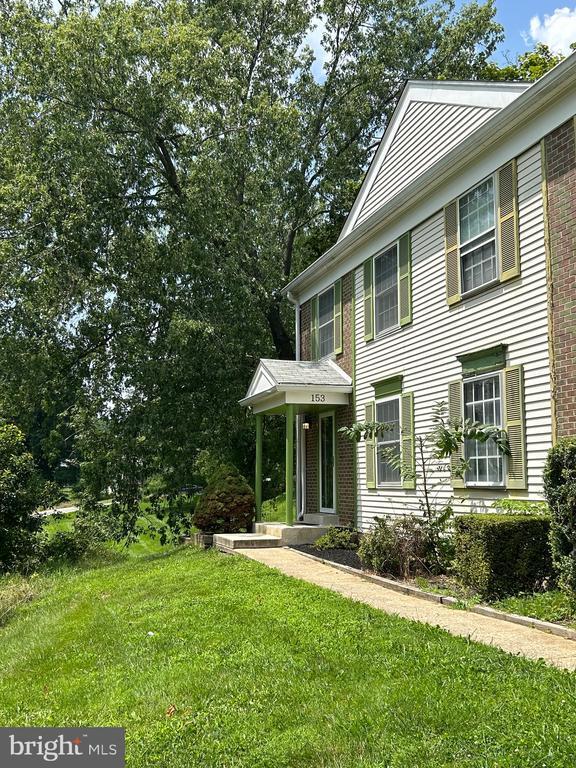 Building Photo - 153 Hammershire Rd