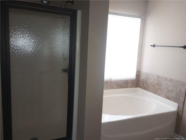 Building Photo - 6031 Geranium Dr