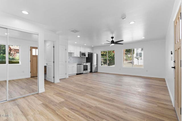 Building Photo - 3308 Primavera St