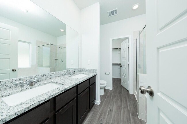 Building Photo - 15634 Buffalo Mdw Ct