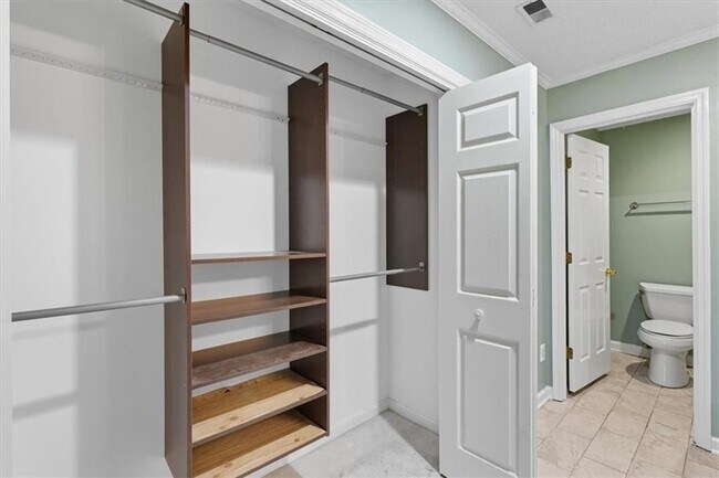 Building Photo - 1211 Whitlock Ridge Dr