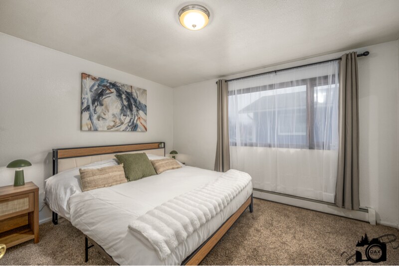 Building Photo - 4401 Reka Dr