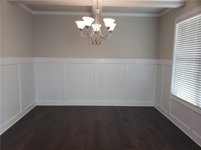 Building Photo - 6056 Fair Winds Cv