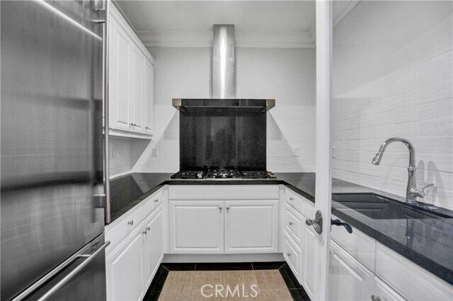 Building Photo - 54 Clifford