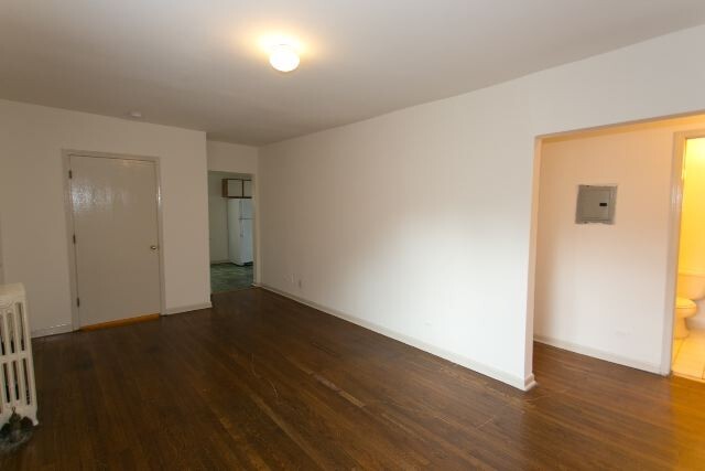 Building Photo - 5746 N Winthrop Ave