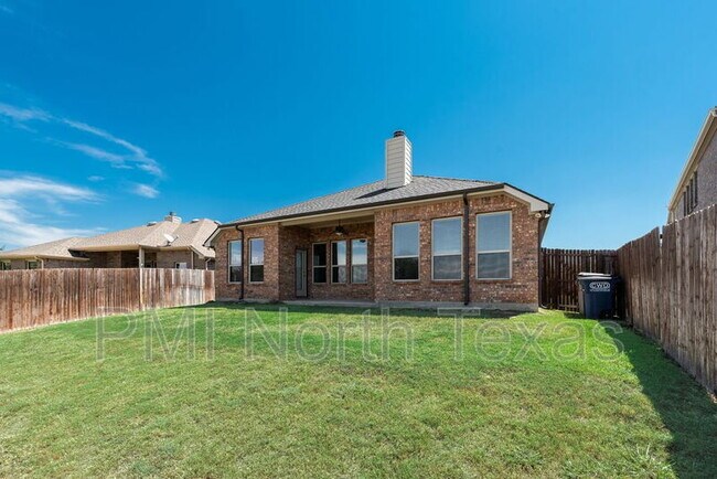 Building Photo - 12009 Fairbanks Ct
